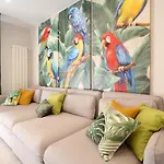 Apartman Parrots & Palms