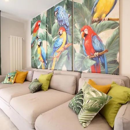 Apartment Parrots & Palms