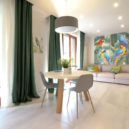 Parrots & Palms Apartment Bordighera